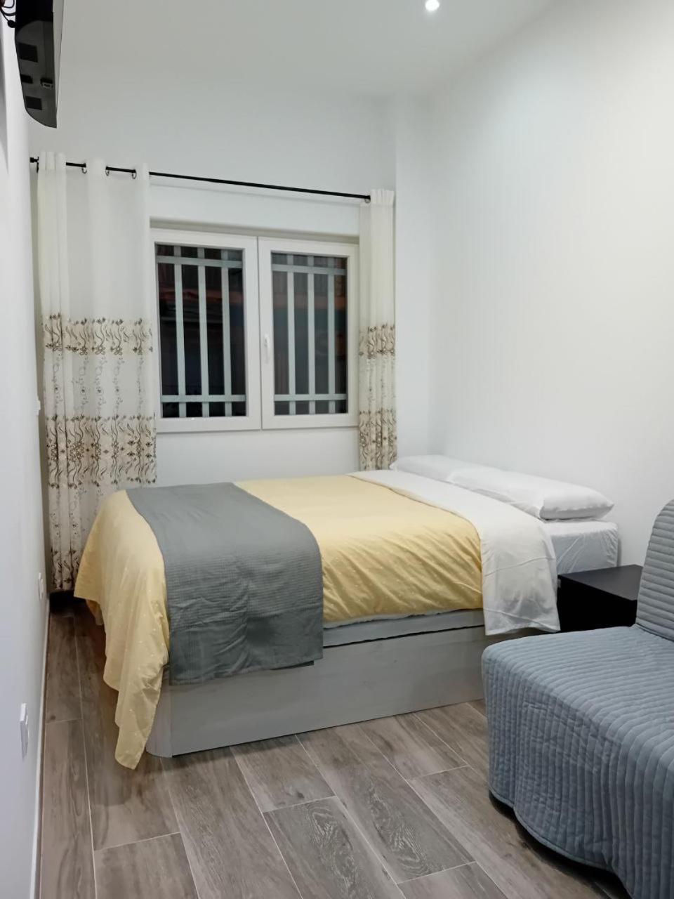 Smart Suite Madrid Exteriör bild